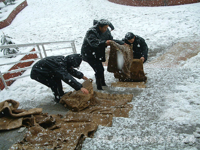 冰灾除雪